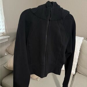 NWT Lululemon Scuba Full-Zip Cropped
Hoodie Black Size 8